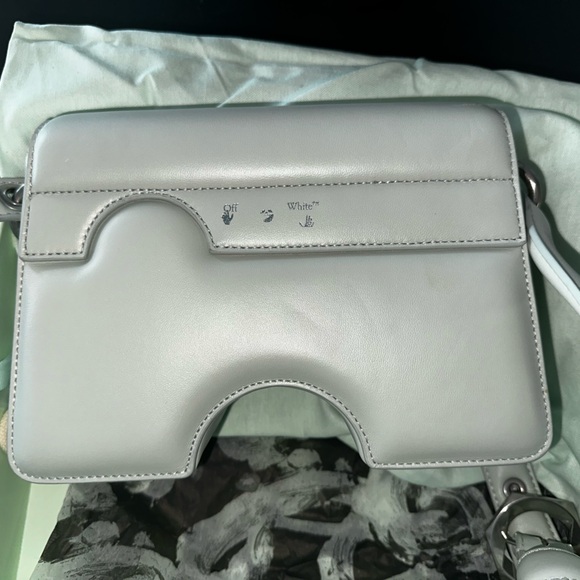 OFF WHITE Leather Burrow 22 Shoulder Bag - Picture 4 of 13